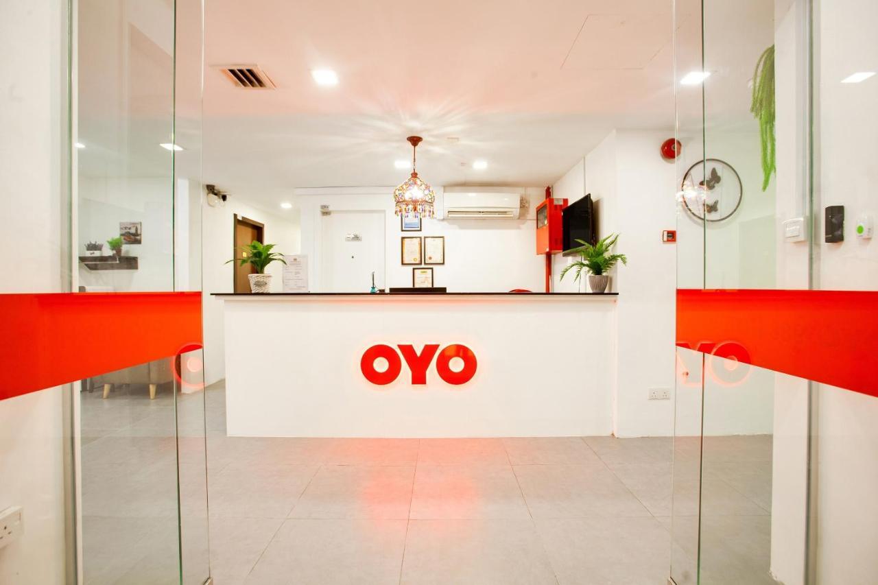 Oyo 89631 988 Hotel Johor Bahru Extérieur photo