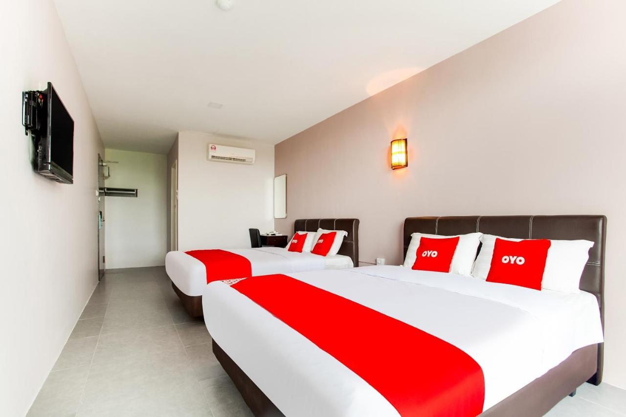 Oyo 89631 988 Hotel Johor Bahru Extérieur photo